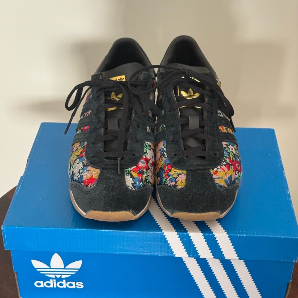 Adidas liberty of London x Country OG ‘Floral Embroidery’ Black Women’s 6.5 - Picture 3 of 7